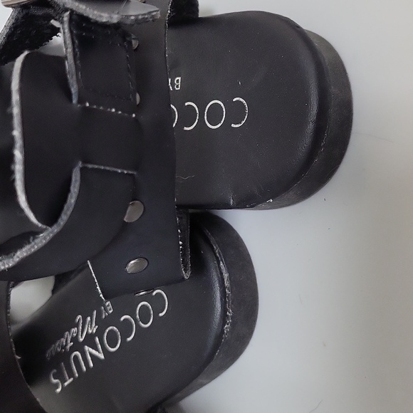 Coconuts by Matisse Women's Flat Black Sandals size 7.5 - Picture 3 of 5